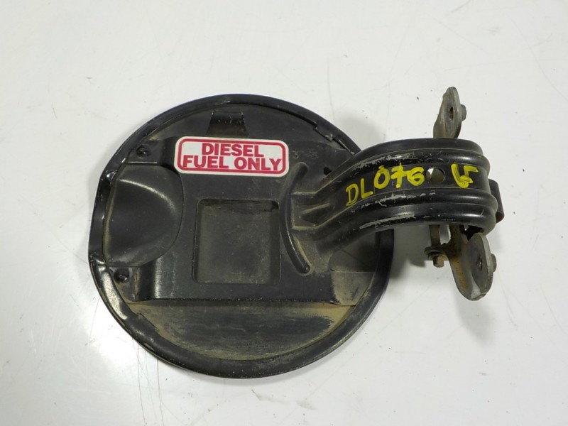 Recambio de tapa combustible para jeep commander 3.0 v6 crd limited referencia OEM IAM   