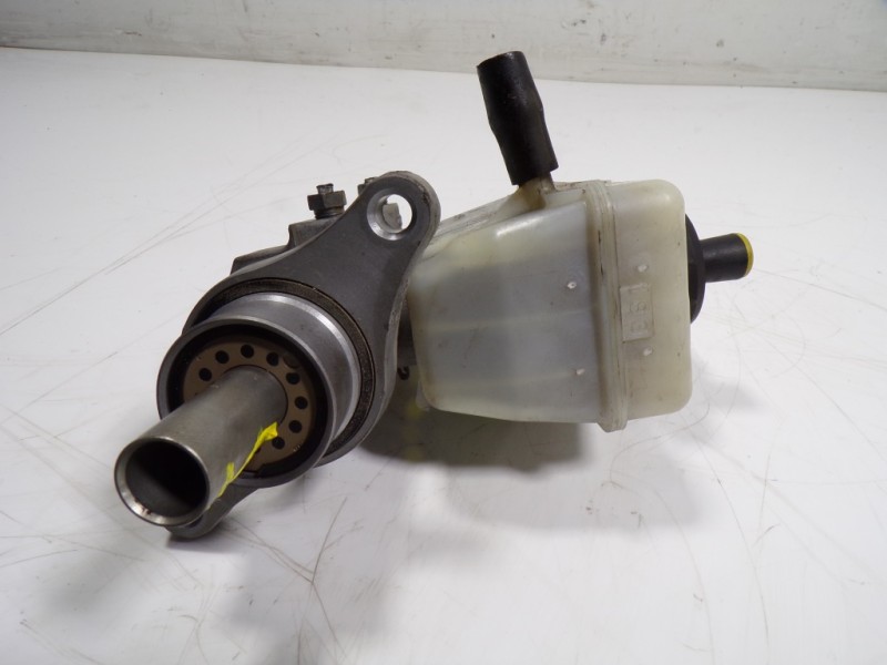 Recambio de bomba freno para dacia duster 1.5 dci diesel fap cat referencia OEM IAM 6001551314 03350890461 