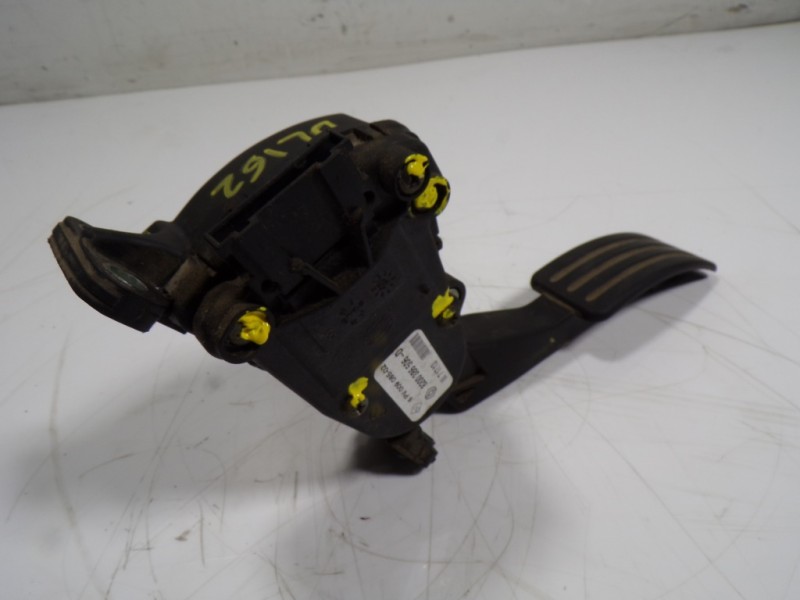 Recambio de potenciometro pedal para dacia duster 1.5 dci diesel fap cat referencia OEM IAM 6001548477 6PV00908502 