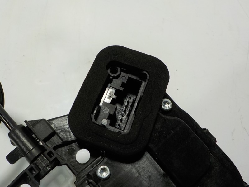 Recambio de cerradura puerta trasera derecha para seat ibiza (kj1) fr referencia OEM IAM 10A839016 10A839016 