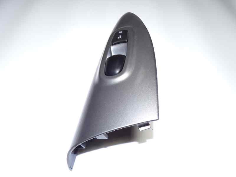 Recambio de mando elevalunas delantero derecho para nissan juke (f15) 1.6 16v cat referencia OEM IAM 254111KA5A 254111KA 