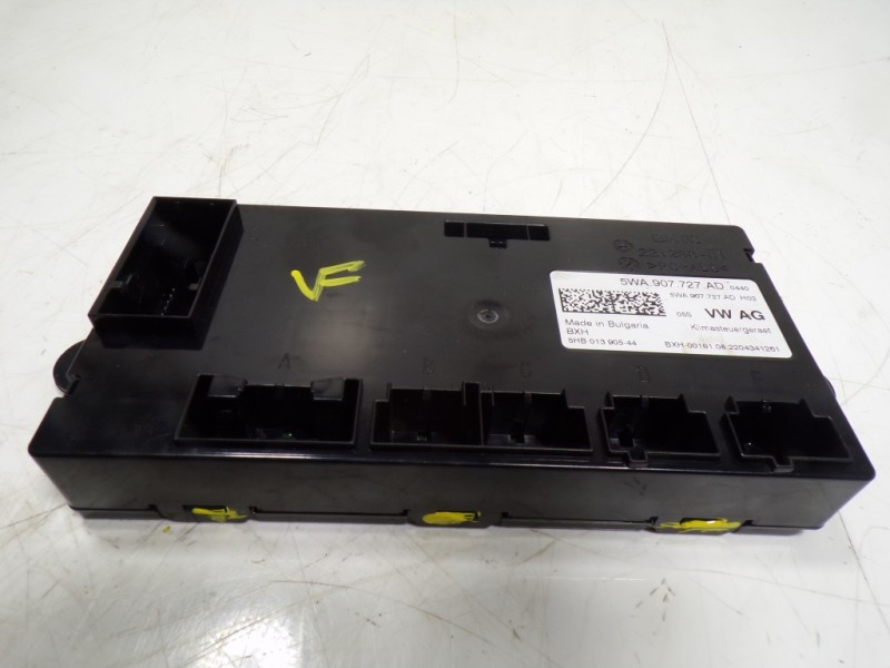 Recambio de modulo electronico para seat leon sportstourer (kl8) xcellence referencia OEM IAM 5WA907727AD 5WA907727AD 