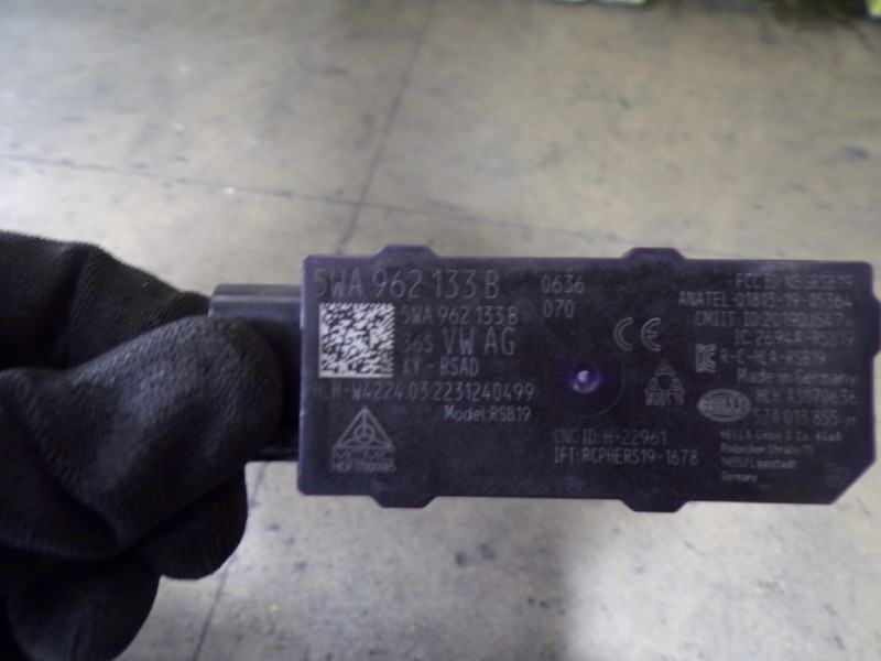 Recambio de modulo electronico para seat leon sportstourer (kl8) xcellence referencia OEM IAM 5WA962133B 5WA962133B 