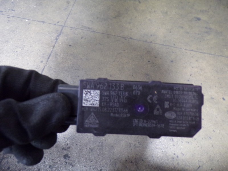 Recambio de modulo electronico para seat leon sportstourer (kl8) xcellence referencia OEM IAM 5WA962133B 5WA962133B 