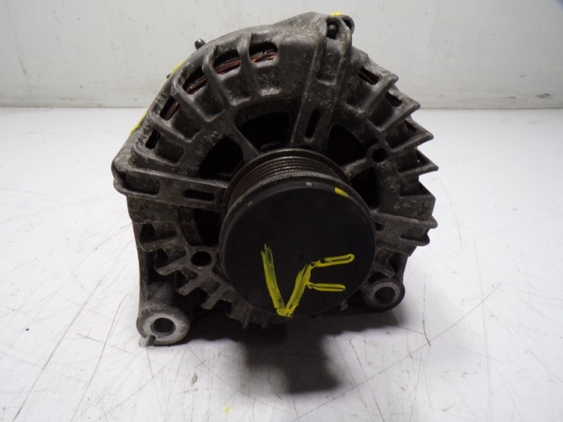 Recambio de alternador para bmw serie 3 touring (f31) 320d referencia OEM IAM 12317823343 8519890 