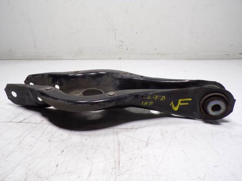 Recambio de brazo suspension inferior trasero derecho para bmw serie 3 touring (f31) 320d referencia OEM IAM 33326884694  
