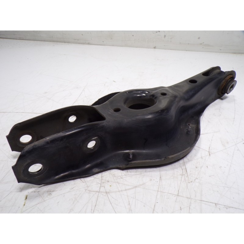 Recambio de brazo suspension inferior trasero derecho para bmw serie 3 touring (f31) 320d referencia OEM IAM 33326884694  