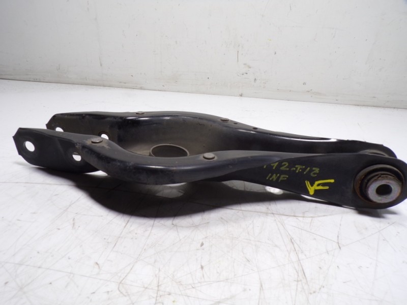 Recambio de brazo suspension inferior trasero izquierdo para bmw serie 3 touring (f31) 320d referencia OEM IAM 33326884694  