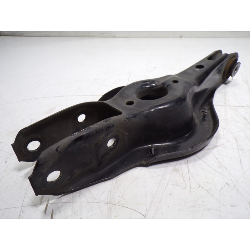 Recambio de brazo suspension inferior trasero izquierdo para bmw serie 3 touring (f31) 320d referencia OEM IAM 33326884694  
