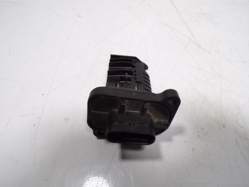 Recambio de caudalimetro para bmw serie 3 touring (f31) 320d referencia OEM IAM 13628506408 0281006092 