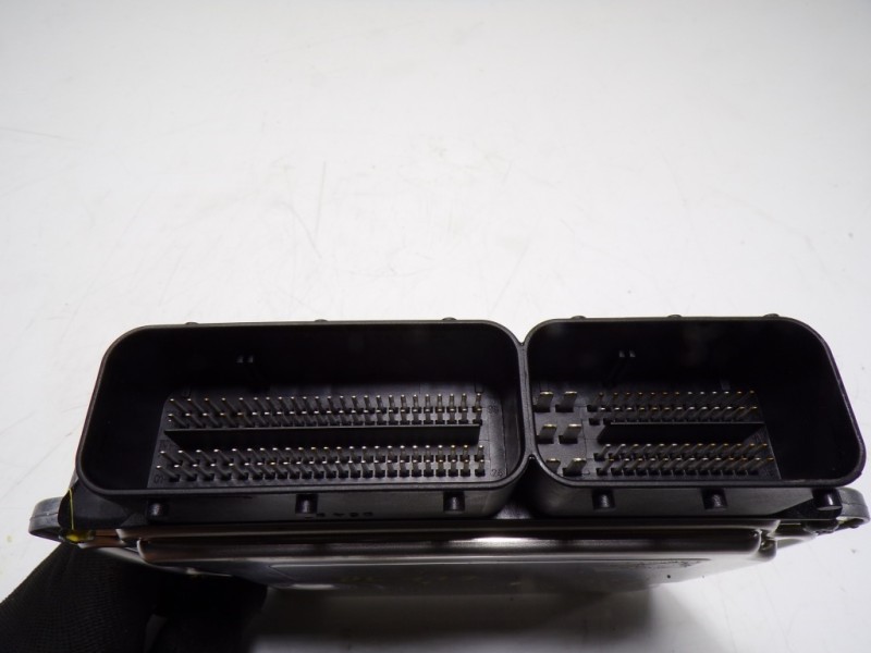 Recambio de centralita motor uce para bmw serie 3 touring (f31) 320d referencia OEM IAM 13618576333 8573257 