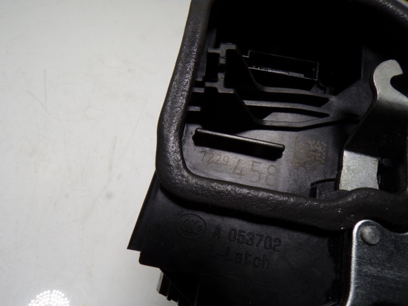 Recambio de cerradura puerta delantera derecha para bmw serie 3 touring (f31) 320d referencia OEM IAM 51217229458 7229458 