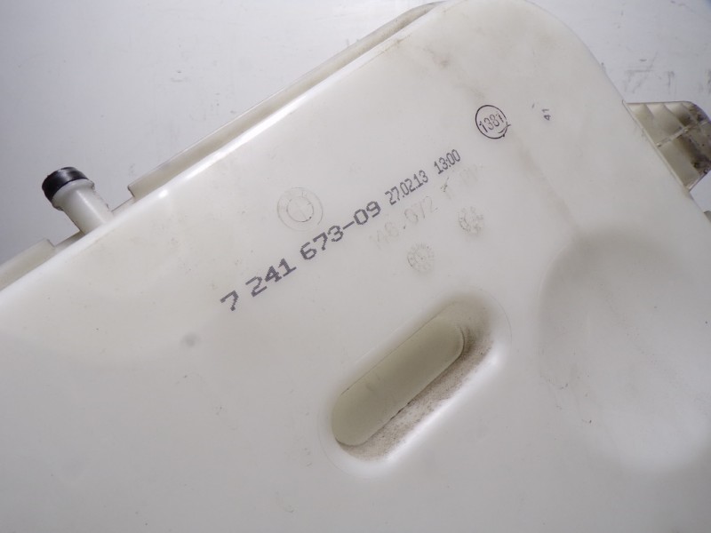 Recambio de deposito limpia para bmw serie 3 touring (f31) 320d referencia OEM IAM 61667241674 724167309 