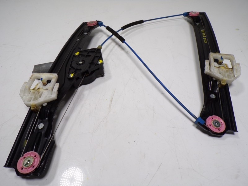 Recambio de elevalunas delantero izquierdo para bmw serie 3 touring (f31) 320d referencia OEM IAM 51337281885 725982311 67627406