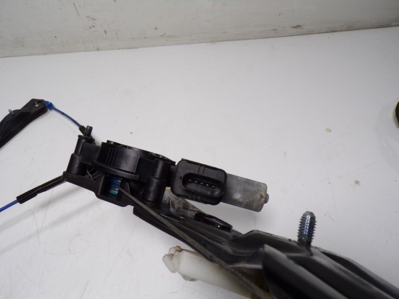 Recambio de elevalunas delantero izquierdo para bmw serie 3 touring (f31) 320d referencia OEM IAM 51337281885 725982311 67627406