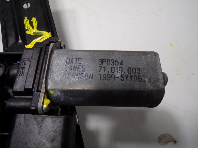 Recambio de elevalunas delantero izquierdo para bmw serie 3 touring (f31) 320d referencia OEM IAM 51337281885 725982311 67627406