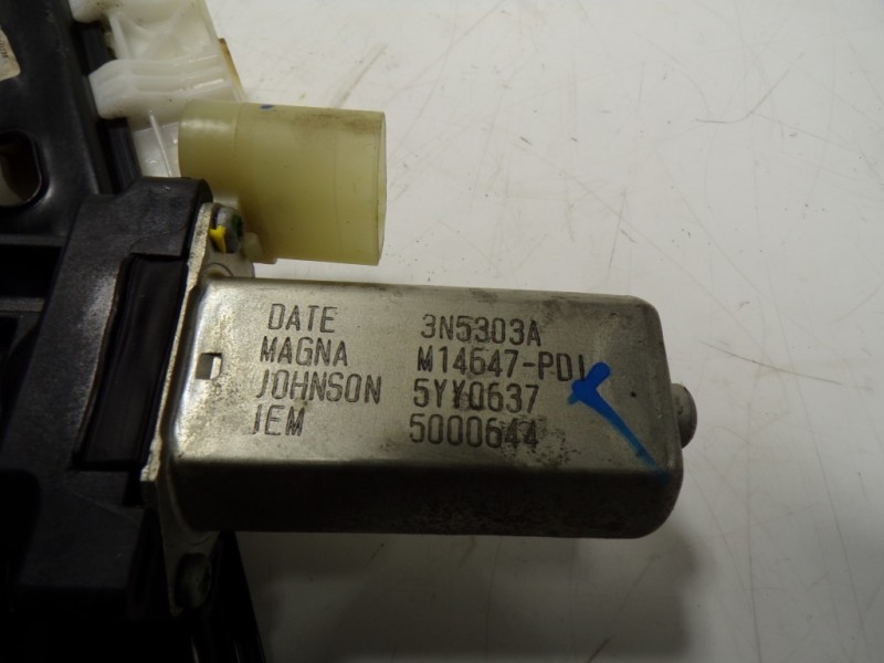 Recambio de elevalunas trasero izquierdo para bmw serie 3 touring (f31) 320d referencia OEM IAM 51357281887 7351049 67627341563