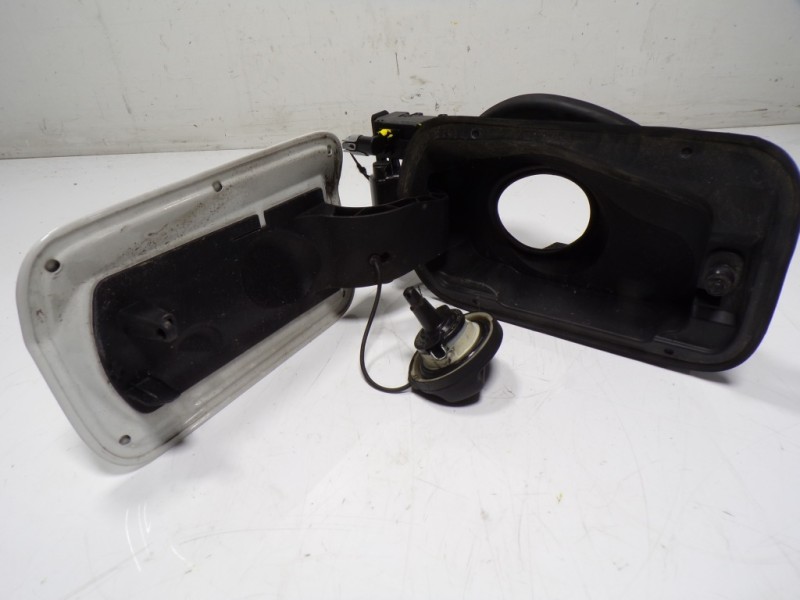 Recambio de tapa combustible para bmw serie 3 touring (f31) 320d referencia OEM IAM 51177238100  41007300931