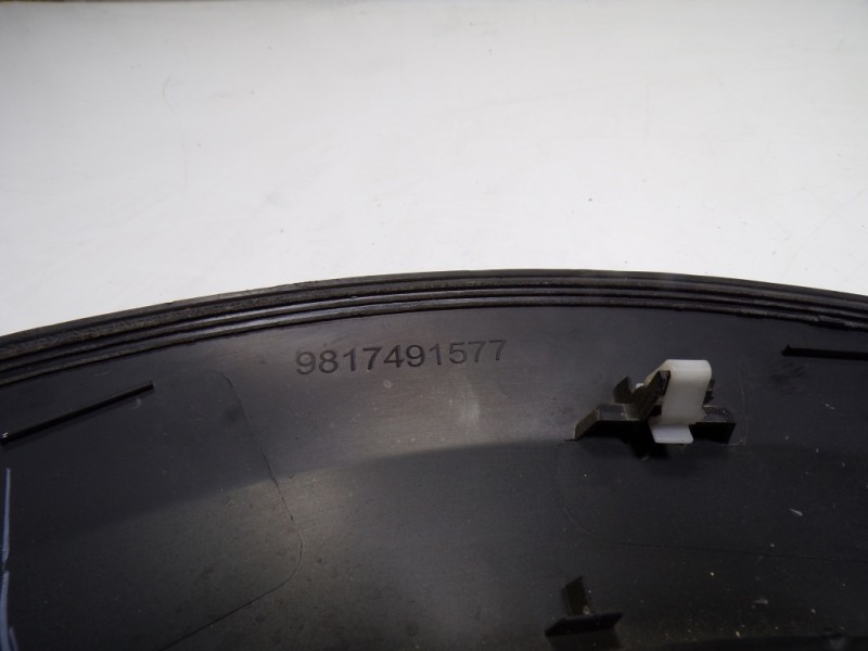 Recambio de aletin delantero derecho para peugeot 2008 (--.2013) 1.6 blue-hdi fap referencia OEM IAM 98174915XT 9817491577 