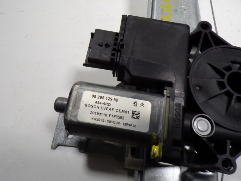 Recambio de elevalunas trasero derecho para peugeot 2008 (--.2013) 1.6 blue-hdi fap referencia OEM IAM 9830590280 9829512980 