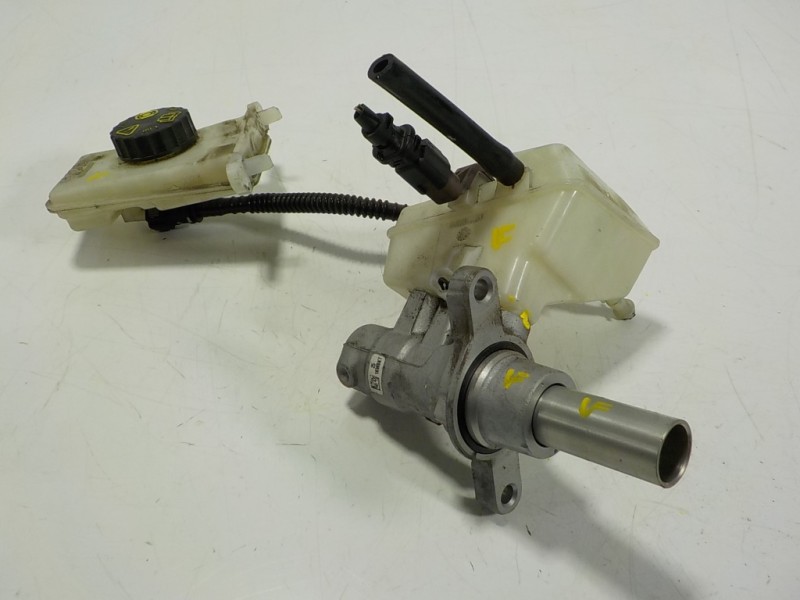 Recambio de bomba freno para peugeot 308 sw 1.5 blue-hdi fap referencia OEM IAM 1610017880 9807651580 