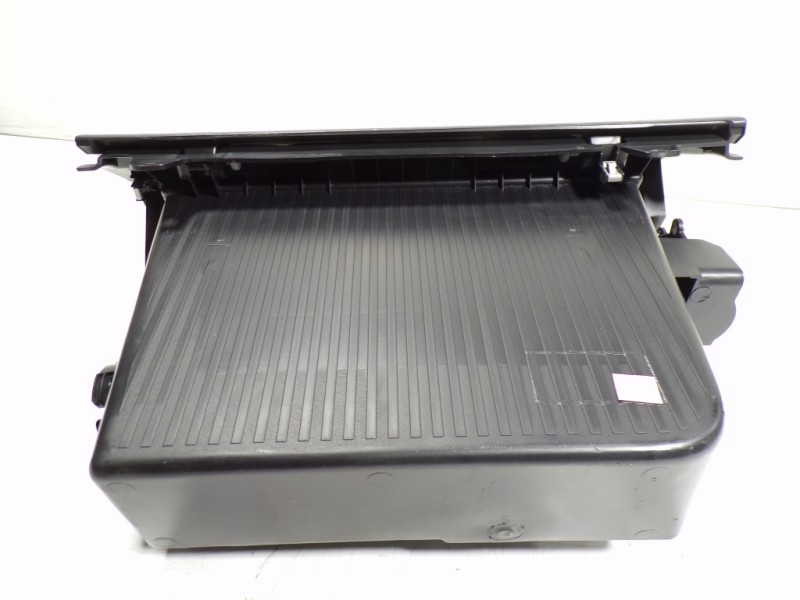 Recambio de guantera para peugeot 308 sw 1.5 blue-hdi fap referencia OEM IAM 16108047ZD 9677995177 