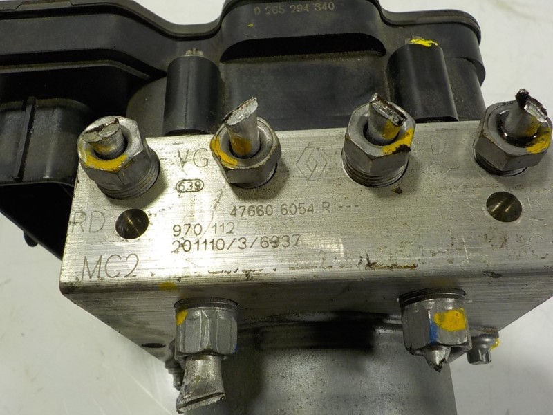 Recambio de abs para renault clio v 1.5 blue dci diesel fap referencia OEM IAM  476606054R 