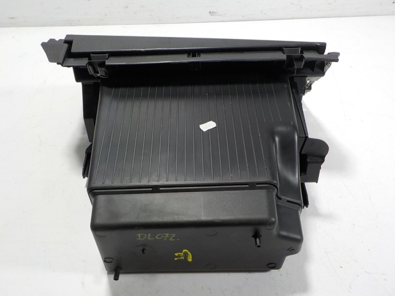 Recambio de guantera para renault clio v 1.5 blue dci diesel fap referencia OEM IAM 681081375R 681081071R 