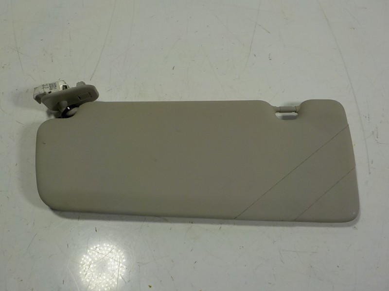 Recambio de parasol izquierdo para renault clio v 1.5 blue dci diesel fap referencia OEM IAM 964019009R  