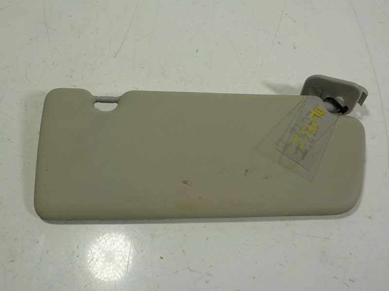 Recambio de parasol izquierdo para renault clio v 1.5 blue dci diesel fap referencia OEM IAM 964019009R  