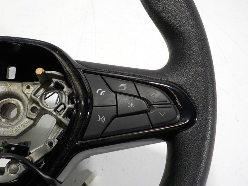 Recambio de volante para renault clio v 1.5 blue dci diesel fap referencia OEM IAM 484004585R 484004585R 