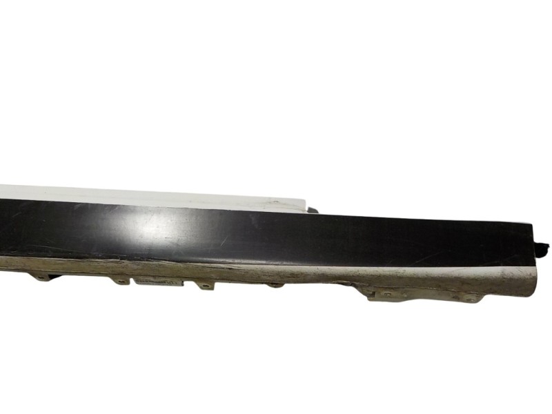 Recambio de faldon lateral para bmw serie 4 coupe (f32) 2.0 16v turbodiesel referencia OEM IAM 51777363396  