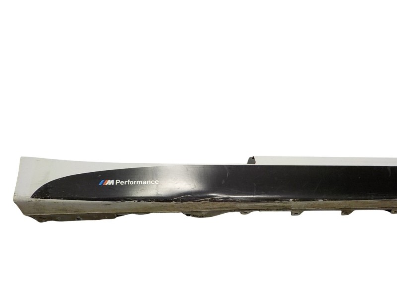 Recambio de faldon lateral para bmw serie 4 coupe (f32) 2.0 16v turbodiesel referencia OEM IAM 51777363396  