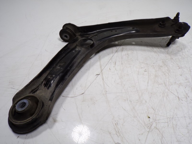 Recambio de brazo suspension inferior delantero izquierdo para volkswagen arteon (3h7) elegance referencia OEM IAM 3Q0407151J  