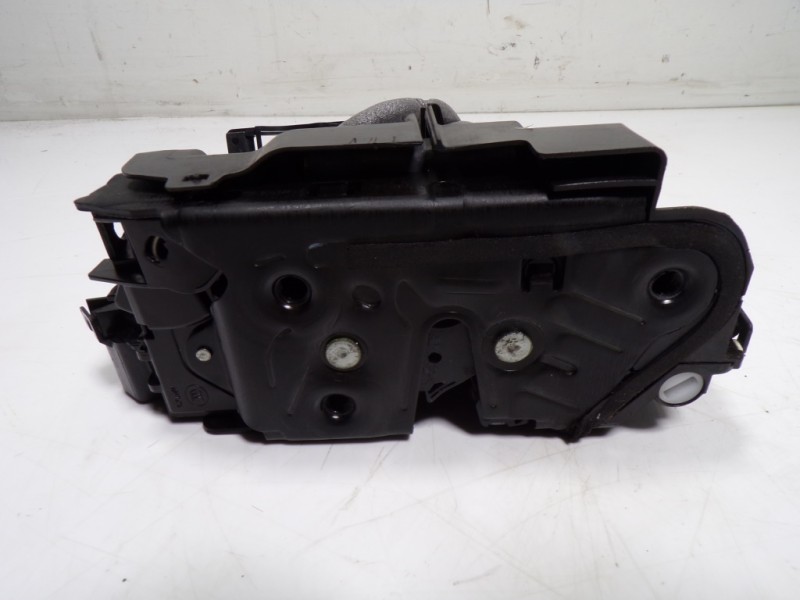 Recambio de cerradura puerta trasera izquierda para volkswagen arteon (3h7) elegance referencia OEM IAM 5NA839015E 5NA839015C 