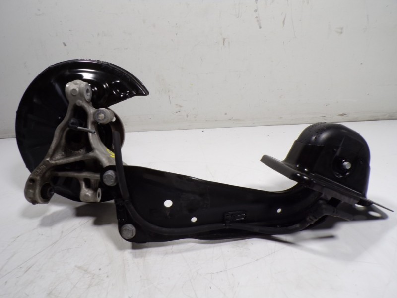 Recambio de mangueta trasera izquierda para volkswagen arteon (3h7) elegance referencia OEM IAM 3Q0505433G  5Q0505223D