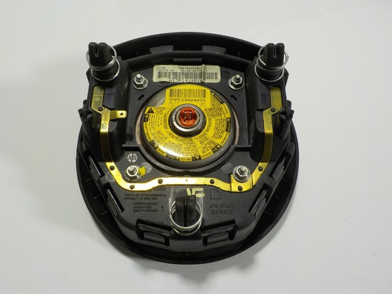 Recambio de airbag delantero izquierdo para toyota yaris 1.0 cat referencia OEM IAM 451300D350C2 451300D350 