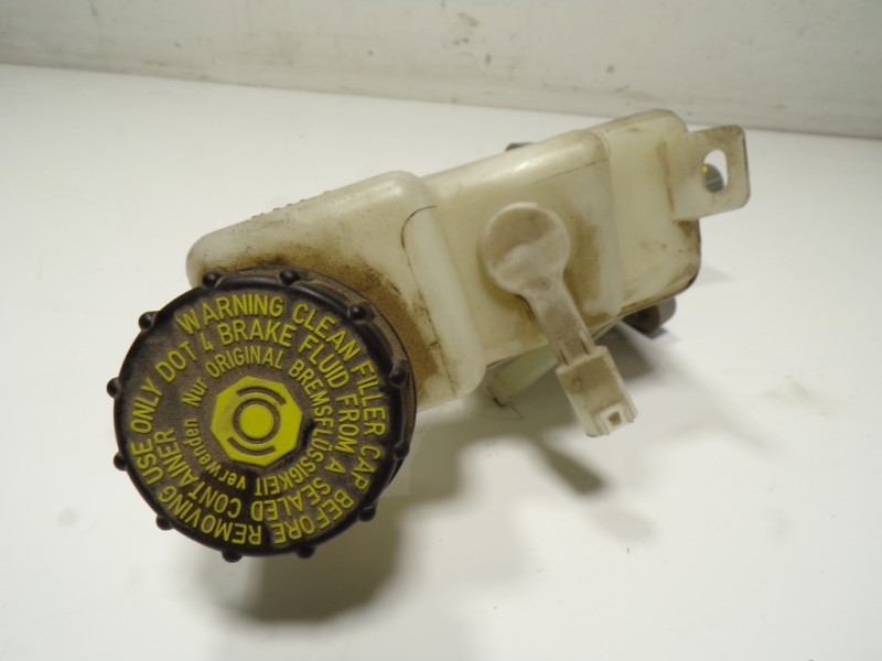 Recambio de bomba freno para toyota yaris 1.0 cat referencia OEM IAM 4720109650 350887761 