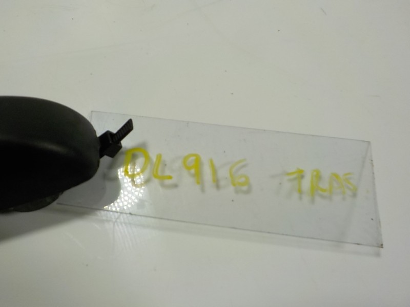 Recambio de brazo limpia trasero para toyota yaris 1.0 cat referencia OEM IAM 852410D060  