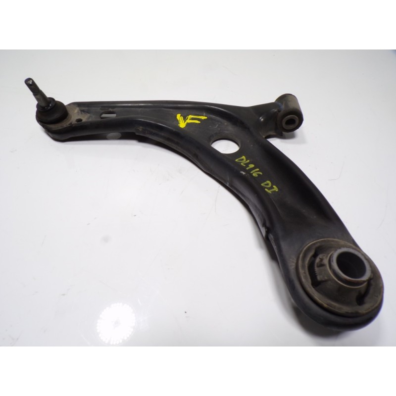 Recambio de brazo suspension inferior delantero izquierdo para toyota yaris 1.0 cat referencia OEM IAM 4806909140  