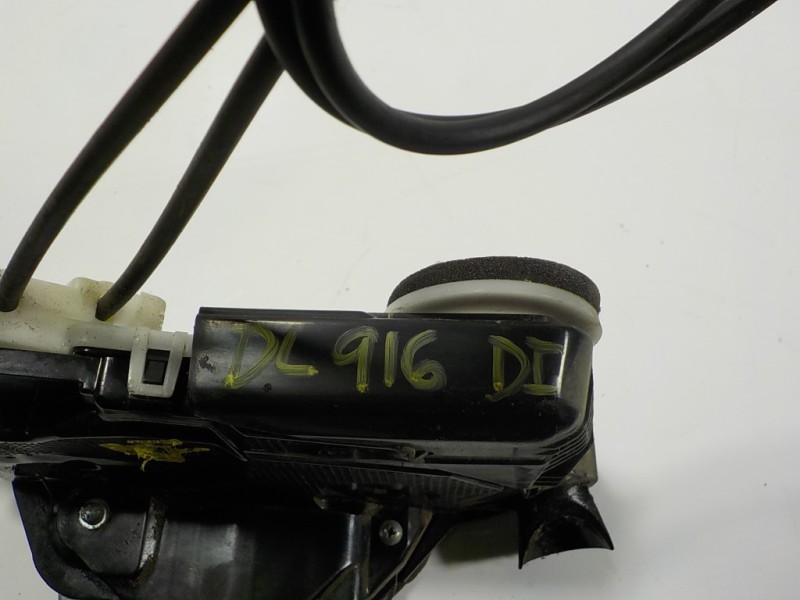 Recambio de cerradura puerta delantera izquierda para toyota yaris 1.0 cat referencia OEM IAM 690400D520 T4311140F3 