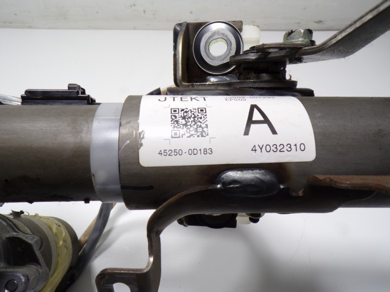 Recambio de columna direccion para toyota yaris 1.0 cat referencia OEM IAM 4520A0D050 452500D183 