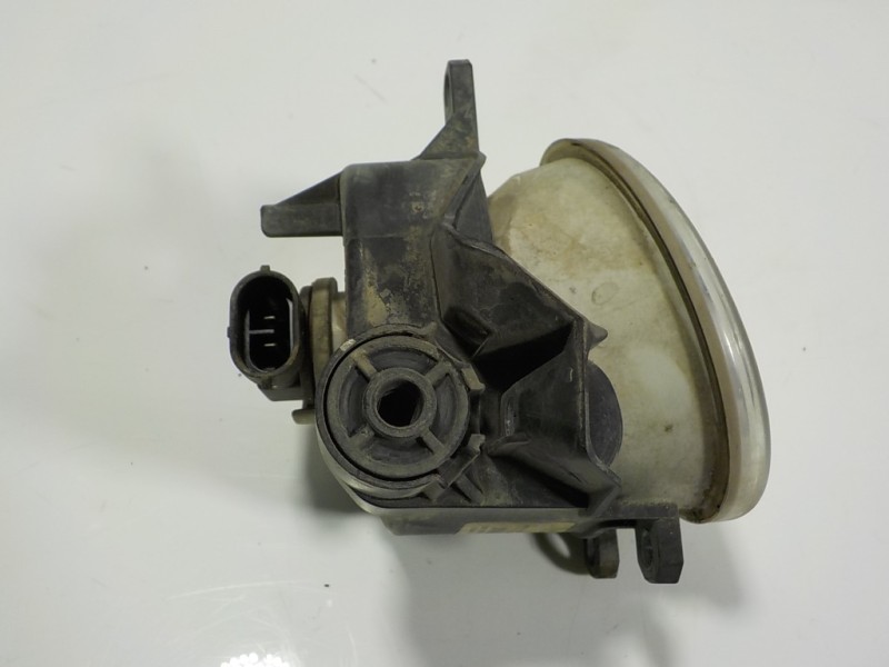 Recambio de faro antiniebla derecho para toyota yaris 1.0 cat referencia OEM IAM 8121002110 8121002110 