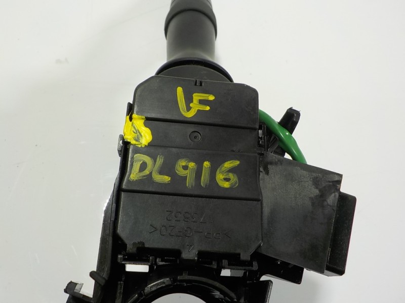 Recambio de mando luces para toyota yaris 1.0 cat referencia OEM IAM 841400D300 173832 