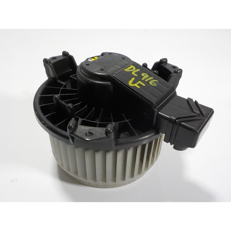 Recambio de motor calefaccion para toyota yaris 1.0 cat referencia OEM IAM 871030D101 AV1370 