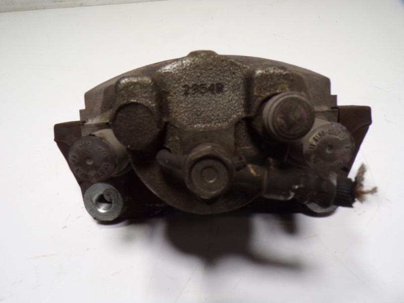 Recambio de pinza freno delantera derecha para toyota yaris 1.0 cat referencia OEM IAM 477300D070  