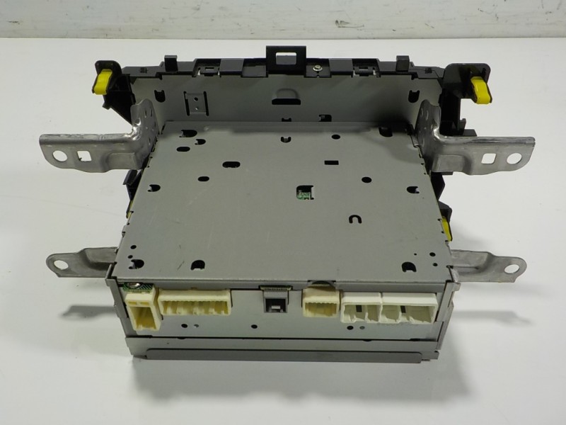 Recambio de sistema audio / radio cd para toyota yaris 1.0 cat referencia OEM IAM 861200D640 861200D640 