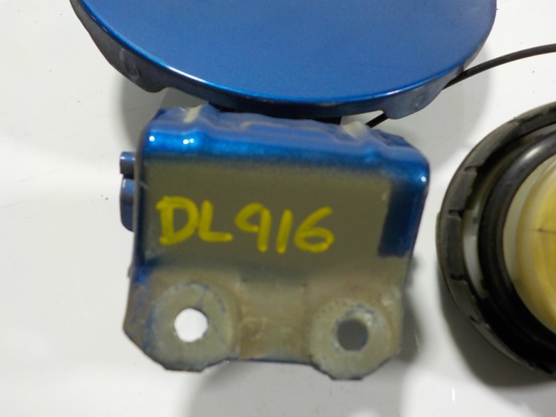 Recambio de tapa combustible para toyota yaris 1.0 cat referencia OEM IAM 773500D080  