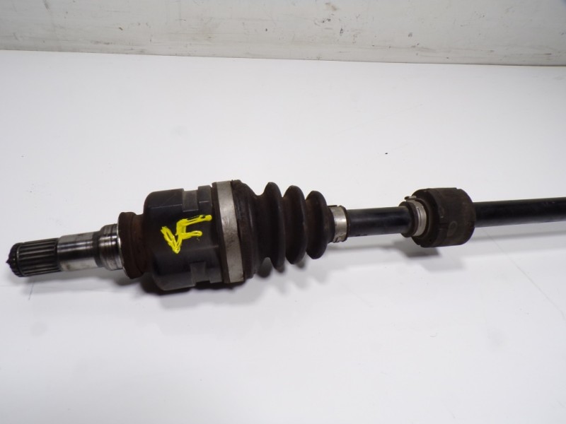 Recambio de transmision derecha para toyota yaris 1.0 cat referencia OEM IAM 434100D341 434100D341 