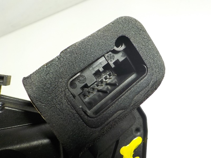 Recambio de cerradura puerta delantera derecha para volkswagen golf vii variant 2.0 tdi referencia OEM IAM 5K1837016E 5K1837016E